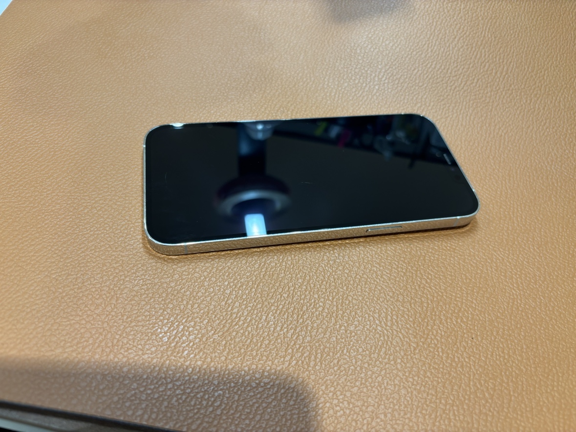 iPhone12miniのアウトカメラ交換実施しました！！